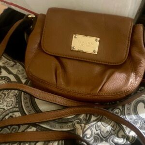 Small leather MK brown crossbody bag excellent condition